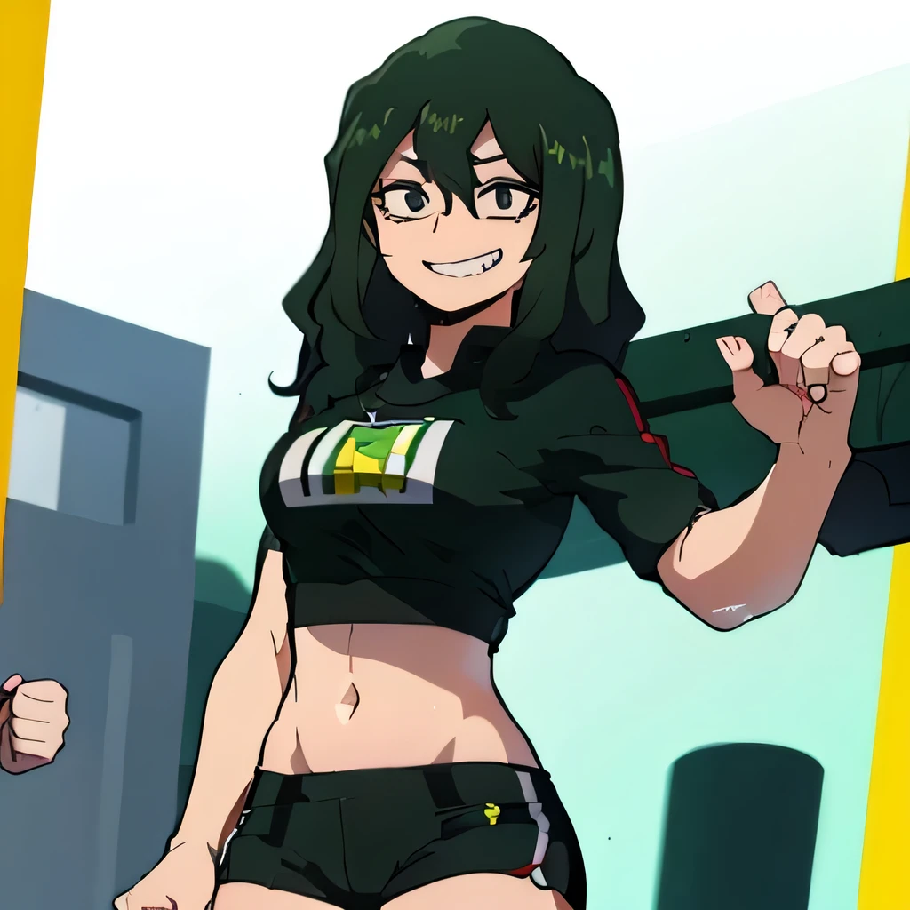 Chica sonriente vestida con un top corto color negro con verde que muestra su abdomen y un shorts deportivo en un gym.