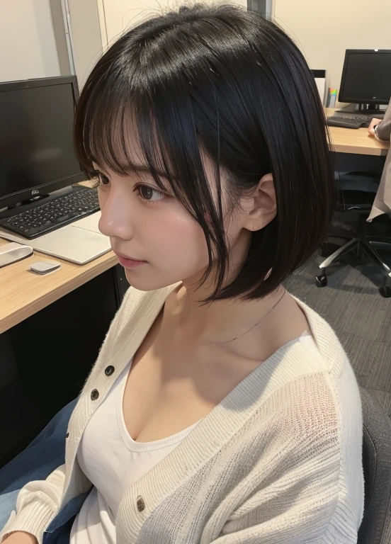 At work、short hair、White Cardigan 1.5、Black Shirt 1.5