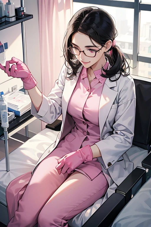 With a fearless smile, he looks down at the female patient tied to the bed in the hospital room.、A mature woman with glasses and black hair in a white lab coat holding a syringe in her hand wearing a pink rubber glove