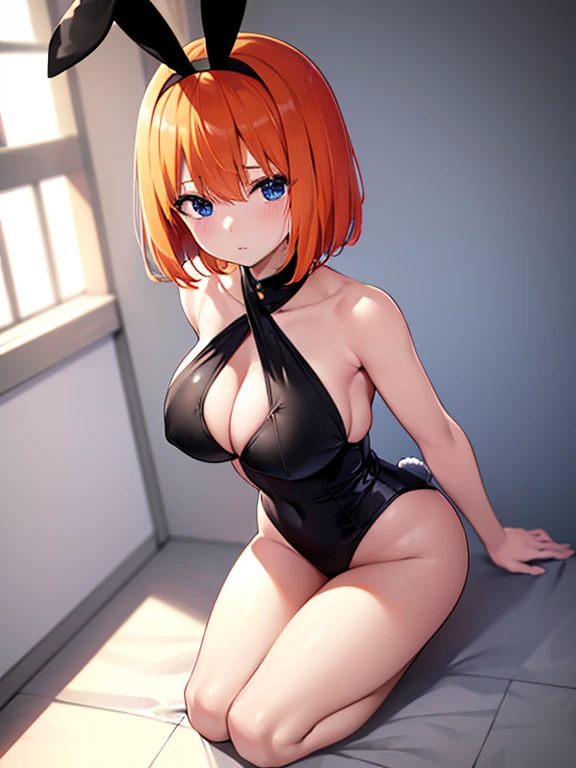 Shot in the changing room、whole body、Four-leaf girlfriend, Nakano Yotsuba, Bangs, Short Hair, Blue Eyes, Hair between the eyes,Orange Hair,Big Breasts、Black Bunny Girl Cosplay