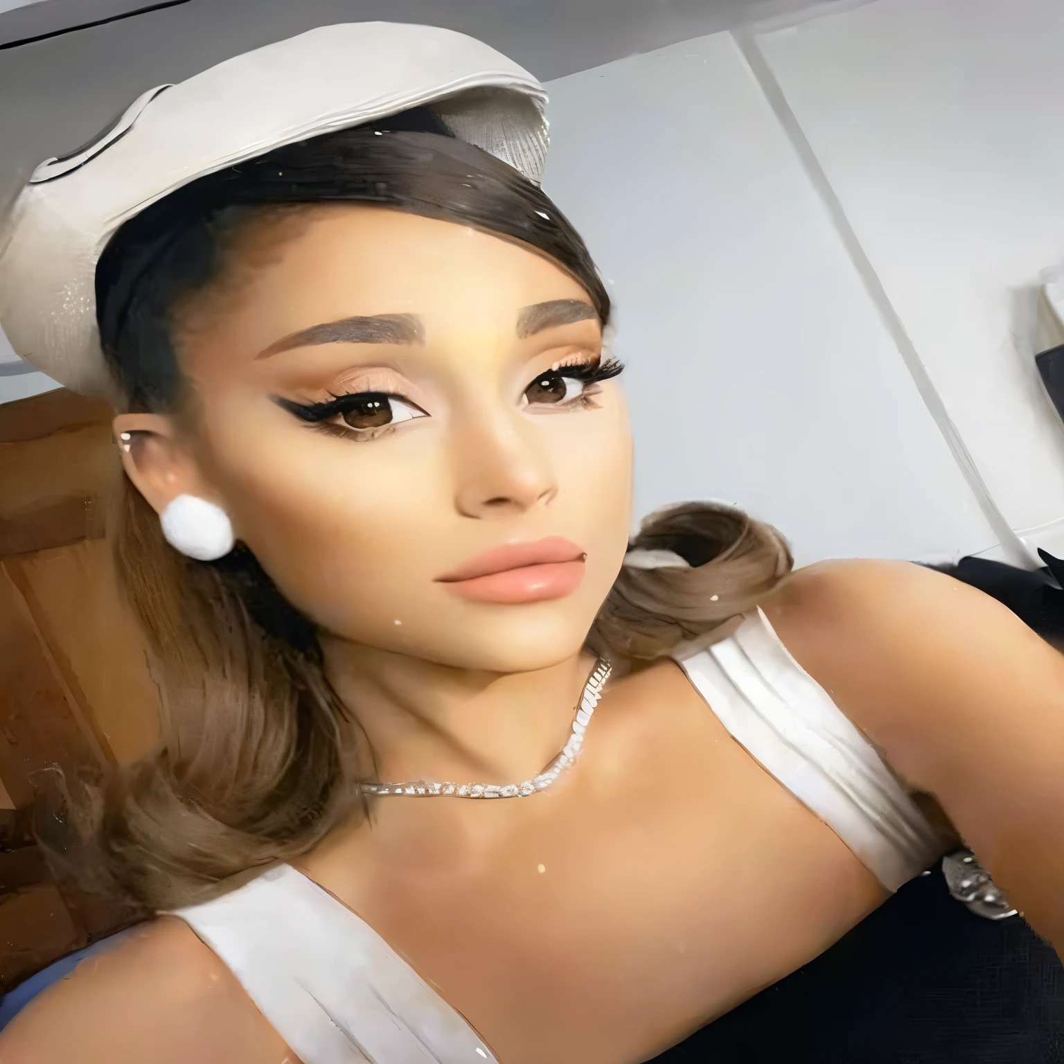 A closeup of a woman wearing a white hat and a white dress, ariana grande, retrato de ariana grande, fotografia de ariana grande, ariana grande como uma sereia, pintura de ariana grande, ariana grande in gta v, ariana grande em guerra nas estrelas, pintura de retrato de ariana grande, ariana grande como sith, ariana grande em um triciclo, mulher mais linda do mundo
