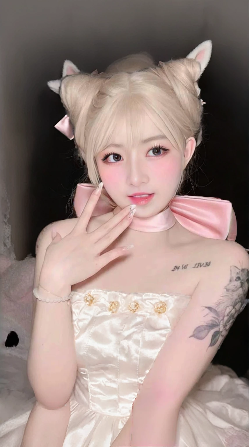 there is a woman with a pink bow on her head, fille animée dans la vraie vie, anime fille cosplay, pale milky white porcelain skin, belle delphine, pale peau blanche en porcelaine, coiffure coupe hime blanche, inspired by cartoons, anime cosplay, peau blanche en porcelaine, shikami, fille douce lapin ultraréaliste, tendance à cgstation, pale snow white skin, animated barbie doll