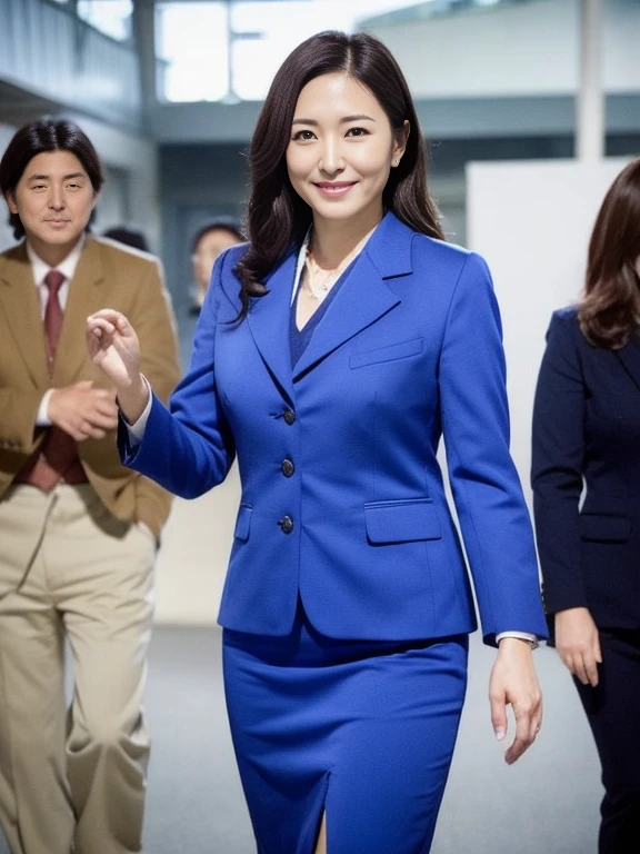 woman、Japanese、35歳のwoman教師、Cowboy Shot、slim、Beauty、Well-groomed face、Blue business suit with knee-length pencil skirt、Walk towards the viewer、Watching the audience。In the background is the school gate.、smile、Anatomically correct body、
