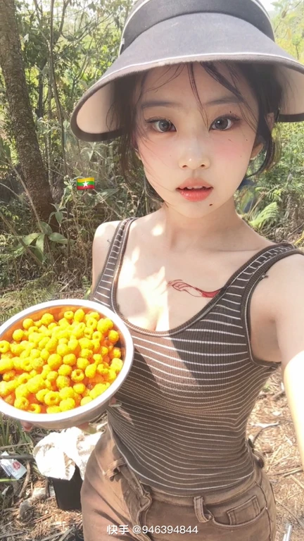 Half liuyifei and half jennie mixed face