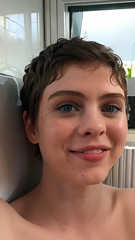 ((s0ph)), Sophia Lillis desnuda ,cuerpo entero, vista de lado, sonrisa, autofoto, submerged in the bathtub, mojada, gotas de agua recorriendo la cara,pelo corto, pelo mojado, pecas ,pecho pecoso,pecho diminuto,tetas pecosas ,costillas visibles,delgada, flaca, vagina peluda 