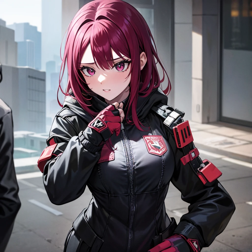 Chica solo una alta vestida de Body futuristico violeta negro con cadenas brillosas vistosas. Collarcadenas de 3 vueltas con candado de dige. vestido de negro. Rojo colorada roja ella tiene el pelo rojo y tiene de ojos verdes se prepara para su amo ella la esclava de su amado ama ponerse cadenas al cuerpo es boluptuosa la chica va ensima de la moto cyberpunk connsu casco de gato y cola