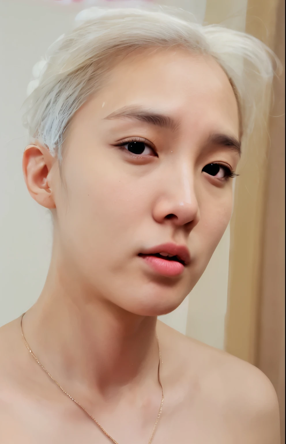 Hoseok Jung, cabello rojo como la sangre, cabello chino, cabello corto, ojos normales en corea, ojos color rojo sangre, labios carnosos