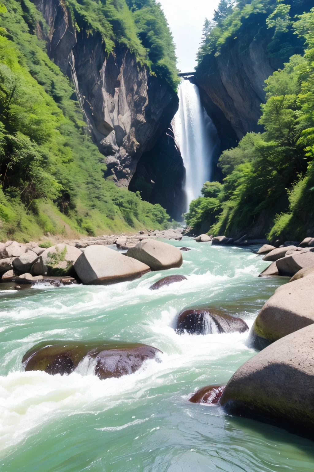 Hozugawa River Cruise」teeth、This is a tourist activity where you can enjoy the beautiful scenery dotted with rapids and huge rocks.。秋teeth紅葉、、Close-up、Splash。