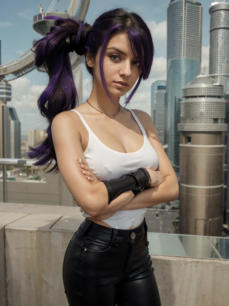 Futurama, Leela. Generar hiper realismo. 27 year old girl in a futuristic environment. De un solo ojo, cabello violeta, camisa sin mangas color blanco, black pants and boots. Brazalete en antebrazo derecho. Ciclope. 1 ojo. 