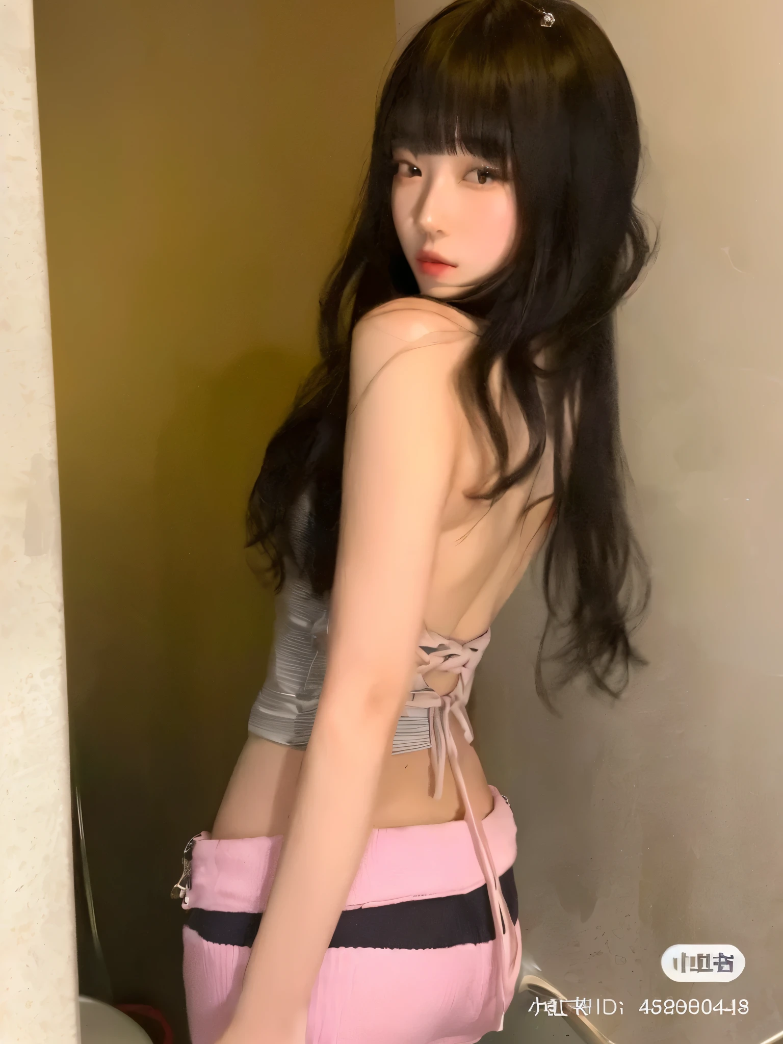 delicate girl、high school girl、、wearing black high heels、Squatting down on the toilet and inserting an enema into the butthole.、