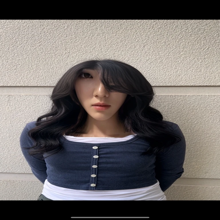 Best Quality, 8k, Masterpiece, (Portrait: 1.3), (photo realistic:1.4), (hyper realistic:1.4), Sharp Focus, looking at viewer, (smoother lighting:1.1), (increase cinematic lighting quality:0.9), realistic lighting, backlighting, light on face, ray trace, (brightening light:1.2), (Increase quality:1.4), sharp detail, (best quality real texture skin:1.4), finely detailed eyes, black_eyes, finely detailed face, 25 year old Korean woman