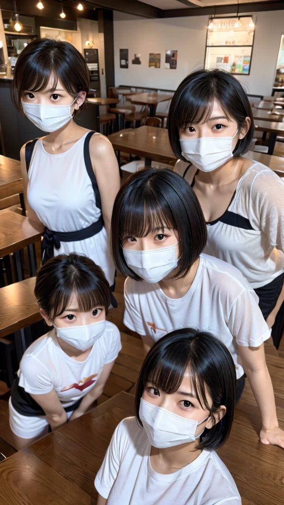Cafe staff、Short Hair Styles、Face masks、On all fours
