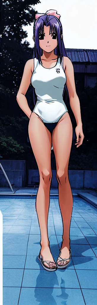 Momoko Koigakubo, a tall girl with beautiful legs and a good figure, is standing by the pool with a smile in a light blue high-cut swimsuit.。