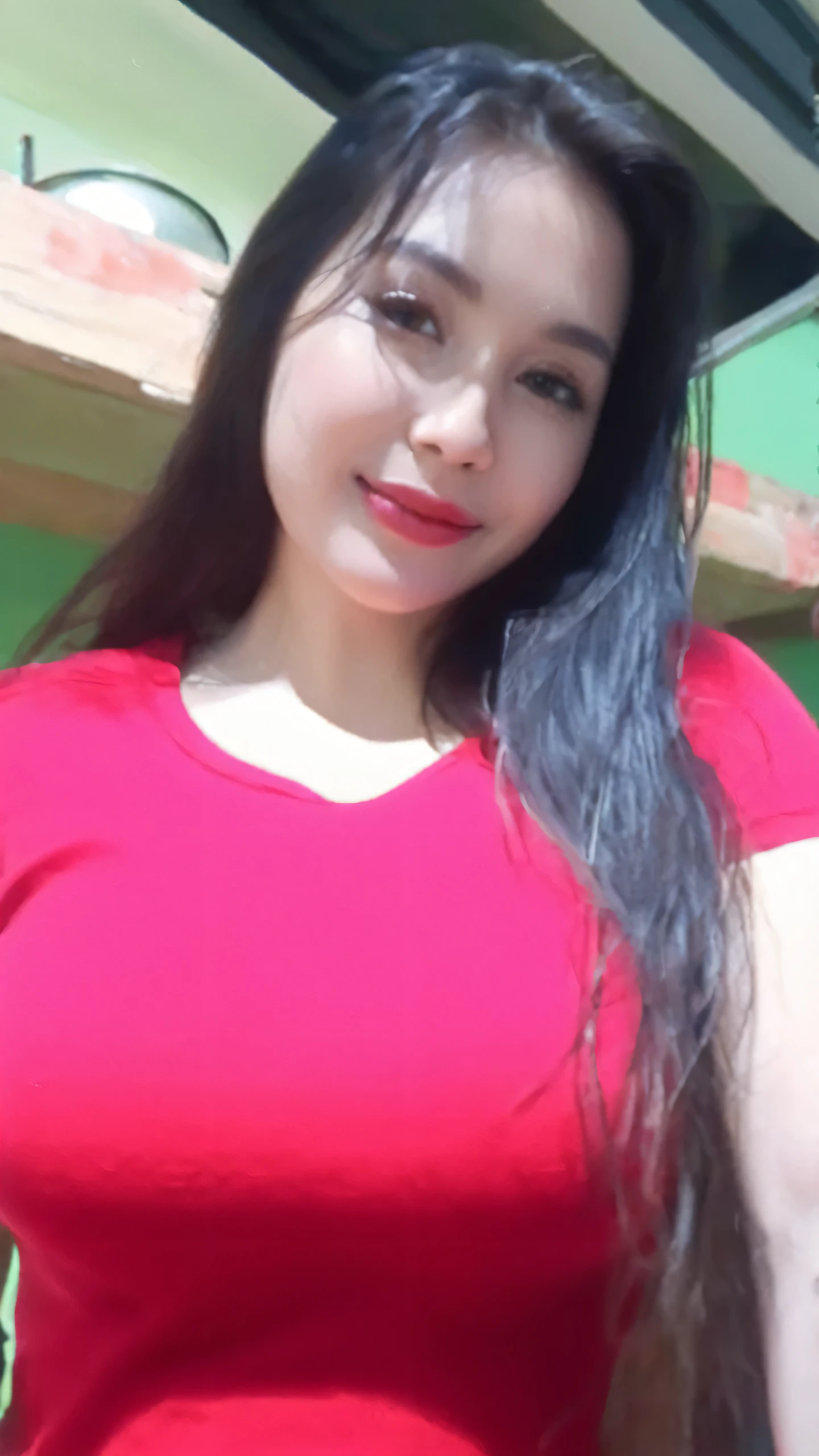 1 woman, beautiful detailed eyes, beautiful detailed lips, beautiful smiling face, , not wearing clothes, big bst quality,4k,8k,highres,masterpiece:1.2),ultra-detailed,(realistic,photorealistic,photo-realistic:1.37),HDR,UHD,studio lighting,ultra-fine painting,sharp focus,physically-based rendering,extreme detail description,professional,vivid colors,bokeh,portrait