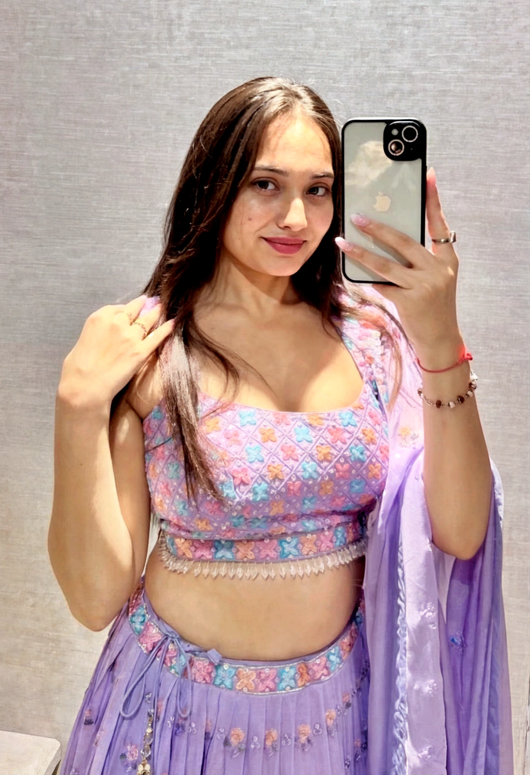  No makeup, Rashmika mandanna, ((free uncombed hair)),((selfie style)), ((tall body)),(( looking at viewer)),((big cheeks)),30 year old woman,1woman,solo,medium breasts,(fleshy face),long hair,cleavage,navel,midriff,( bedroom) ,,tank top,
best quality,an extremely delicate and beautiful,CG,unity,8k wallpaper,Amazing,finely detail,extremely detailed CG unity 8k wallpaper,incredibly absurdres,huge filesize,ultra-detailed,highres,extremely detailed,beautiful detailed girl,realistic,broad fleshy body, ((perfect eyes nd eyebrow))