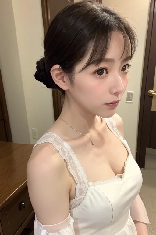 I am a 41-year-old married woman.。Her name is Kaoruko Igusa。Despite her plain appearance, she is pale-skinned.。Small in stature and slim、Her skin is so beautiful it&#39;s hard to believe she&#39;s in her 40s.。Maybe it has to do with the fact that I&#39;m originally from the Tohoku region and grew up in a hot spring town.。She has black hair and a somewhat Japanese vibe, and is a woman who doesn&#39;t seem to be very lucky.。By the way、Hidden Big Breasts。

She is currently wearing a maid outfit as per the order of a man.。