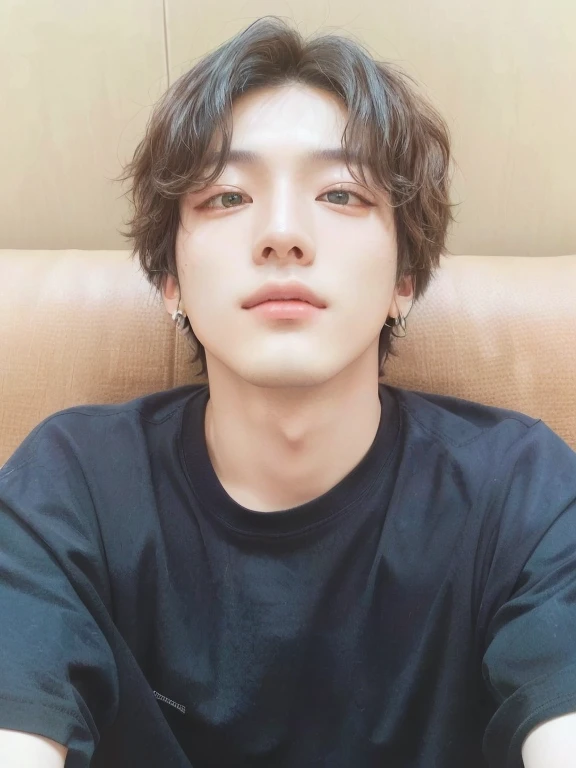 There is a young man sitting on a sofa with a cell phone, cai xukun, jeon jungkook from bts, headshot foto de perfilture, foto de perfil, taken in the early 2020s, 8K!!, pintar ulzzang, imagen de perfil, with short hair pale skin right eye green left eye blue