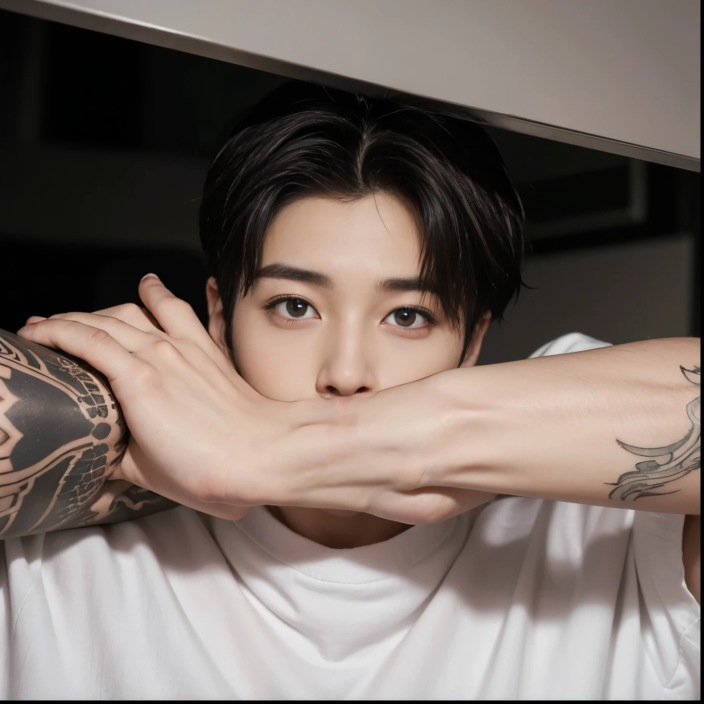 Hombre con rostro de Jeon jungkook Bts de ohos color marrones sin tatuajes con cabello corto en mullet