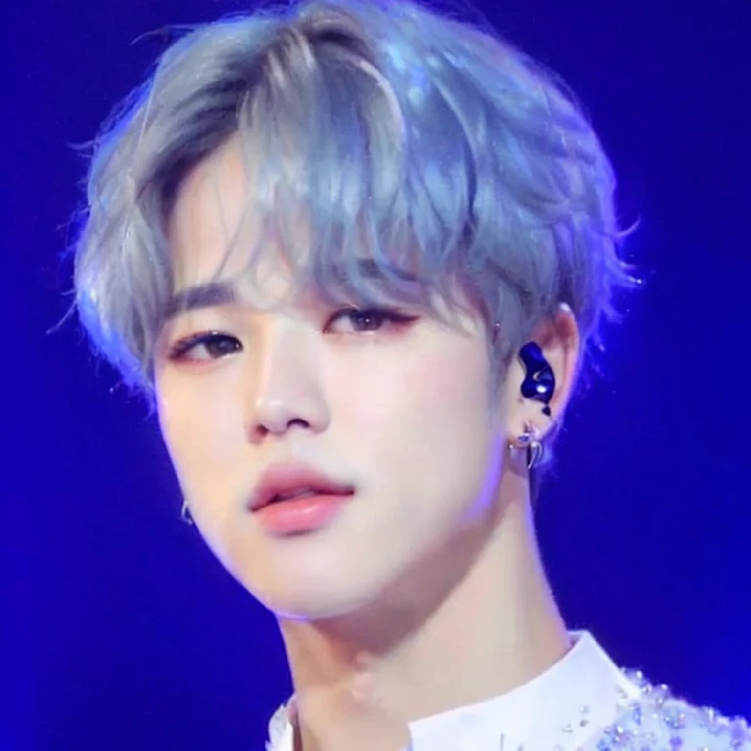 a close up of a person with a microphone in their hand, jimin\'s plump lips, jimin, jimin\'s right eyelid swollen, park jimin, jimin\'s grecian nose, accurate jimin face, jung jaehyun, he has dark grey hairs, black haired yoongi, hyung tae, kim doyoung, yanjun chengt, wan adorable korean face
