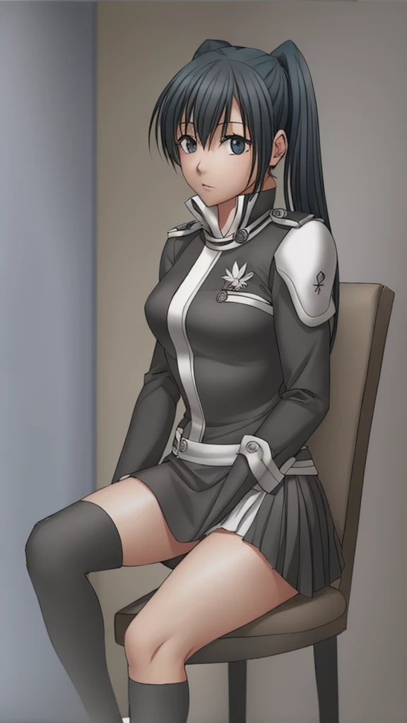 Lenalee, with her beautiful legs and twin tails, is wearing a miniskirt uniform and knee socks, sitting in a chair in the medical room.。