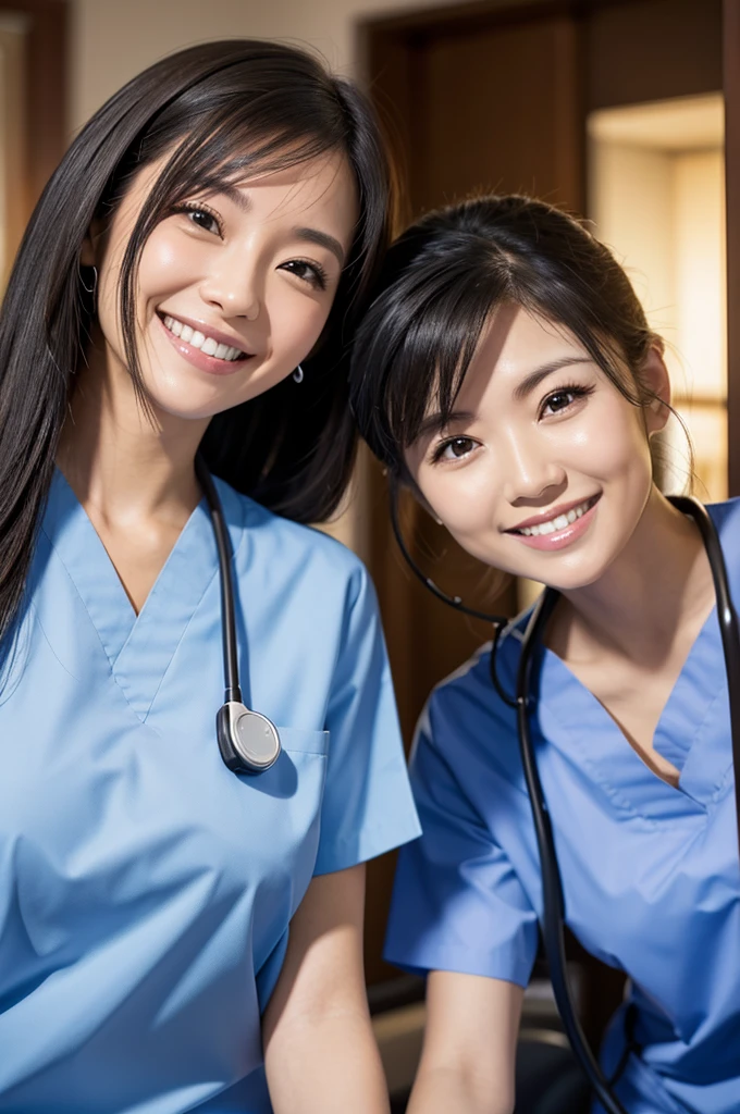 Dental hygienist, only two women　Side by side, smiling, wearing black medical scrubs　Brown, short sleeves, cute, Japanese, black hair, female, early 20s　Upper body close-up　high resolution　Highest quality　　Don&#39;t press your face too much