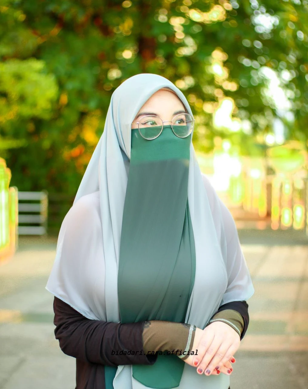 High resolution UHD, Improvement of quality, Soft lighting, Highly detailed, Very detailed on clothes, high quality clothes, Advanced Details, Sharp Focus, High resolution, Big Boobies, Big Breasts, Breasts Covered With Hijab and Dress, Real Clothes, Real Lighting, Same Clothes, Same Dress With Big Breasts, Big Boob Undershirt Covered With Niqab, Wearing Niqab
