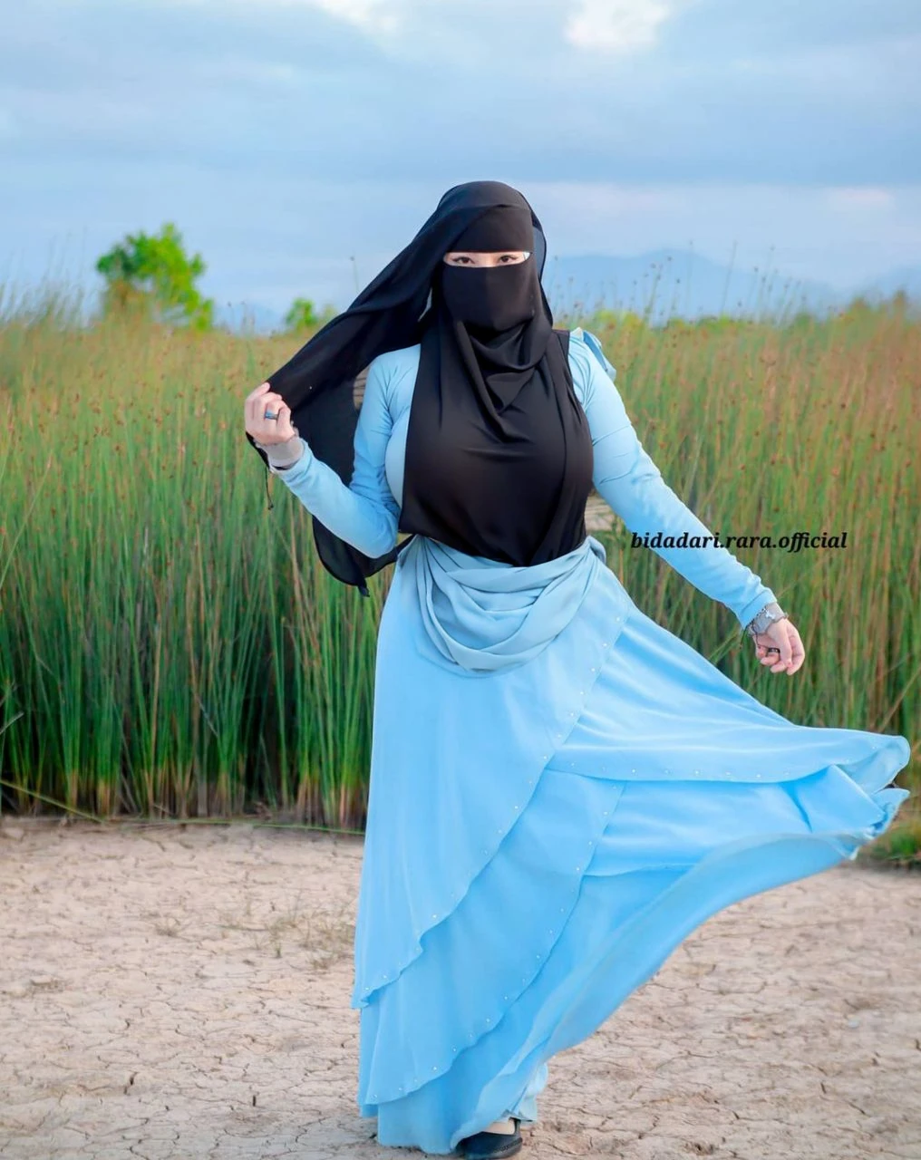 High resolution UHD, Improvement of quality, Soft lighting, Highly detailed, Very detailed on clothes, high quality clothes, Advanced Details, Sharp Focus, High resolution, Big Boobies, Big Breasts, Breasts Covered With Hijab and Dress, Real clothes, Real Lighting, Same clothes, Same dress With Big Breasts, Big Boob Undershirt covered