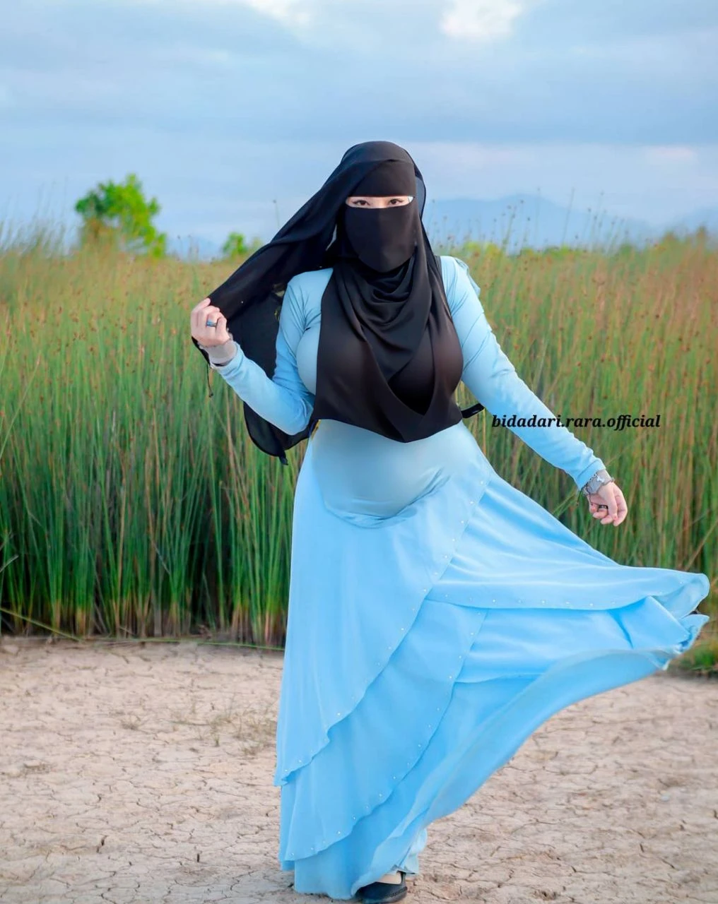 High resolution UHD, Improvement of quality, Soft lighting, Highly detailed, Very detailed on clothes, high quality clothes, Advanced Details, Sharp Focus, High resolution, Big Boobies, Big Breasts, Breasts Covered With Hijab and Dress, Real clothes, Real Lighting, Same clothes, Same dress With Big Breasts, Big Boob Undershirt covered