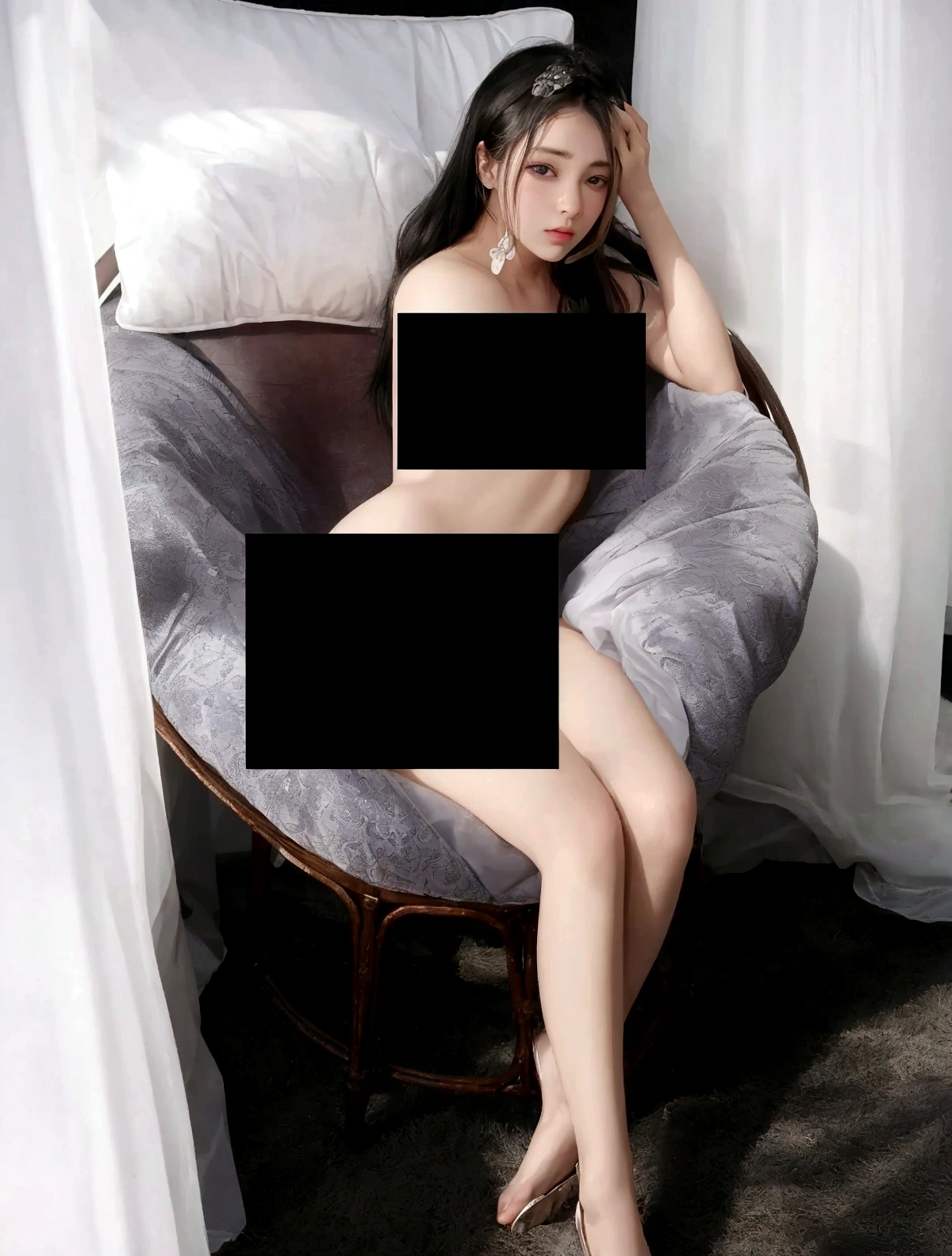 il y a une femme assise sur une chaise avec un oreiller dessus, 22 ans, 21 ans, 23 ans, 28 ans, 18 ans, Female model from 2 to , 29 ans, 27 ans, 1 8 sont, photo d'une fille mince, 24 ans