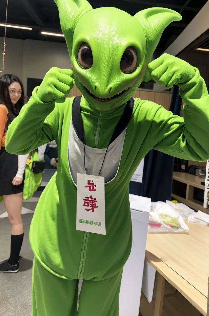 Wearing a Wasabi costume、A very ugly alien-like creature