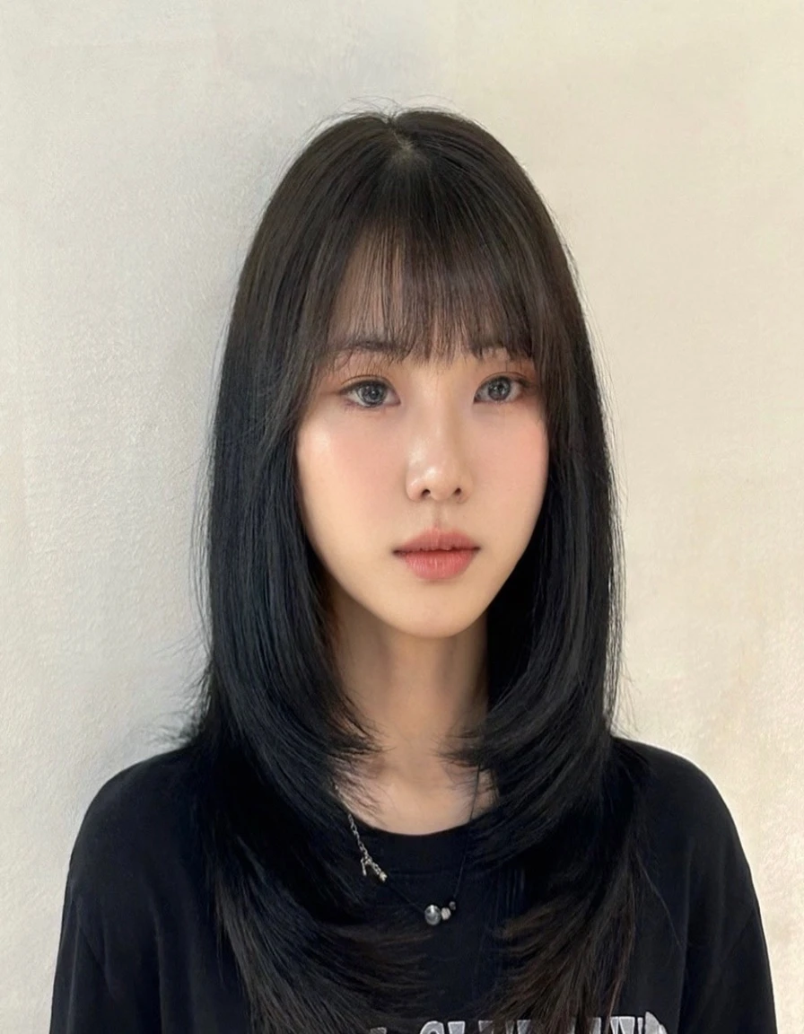 Best Quality, 8k, Masterpiece, (Portrait: 1.3), (photo realistic:1.4), (hyper realistic:1.4), Sharp Focus, looking at viewer, (smoother lighting:1.1), (increase cinematic lighting quality:0.9), realistic lighting, backlighting, light on face, ray trace, (brightening light:1.2), (Increase quality:1.4), sharp detail, (best quality real texture skin:1.4), finely detailed eyes, black_eyes, finely detailed face, 25 year old Korean woman