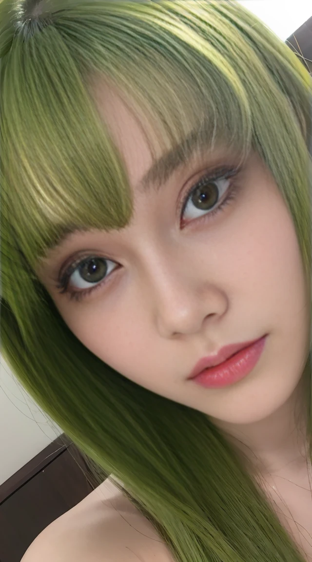 highest quality　masterpiece　8K Ultra-detailed Face　Yellow-green hairの美女　Yellow-green hair　Selfie　