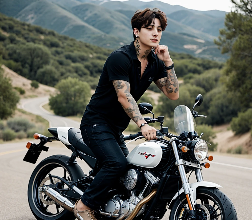 Jungkook, con tatuajes y en una moto