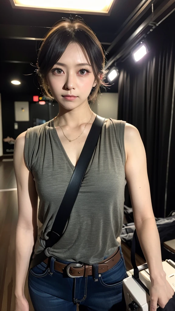 、(((目が細くLight eye makeup)))、(((Standing alone on the rider'Black leather jacket with the backdrop of a Kabukicho alley at night.)))、(((Please wear clothes that cover your arms....)))、Half Japanese and half Korean、18-year-old girl、independent、look forward to、Light eye makeup、Brown Hair Color、flat 、Hair blowing in the wind、Quality of actress、Shiny, Ultra-realistic face、smileの表情、Watery eye、look up、Soothing lighting effects、 Ultra-Realistic Capture、Very detailed、High resolution 16K human skin closeup。Skin texture must be natural、Must be so detailed that pores are visible、skin is healthy、Must be of uniform tone、Use natural light and color、High quality photos taken by modeling agencies'Exclusive photographer、smile、(((Sigma 300mm F/2.8,1/1000 sec shutter,ISO400)))
