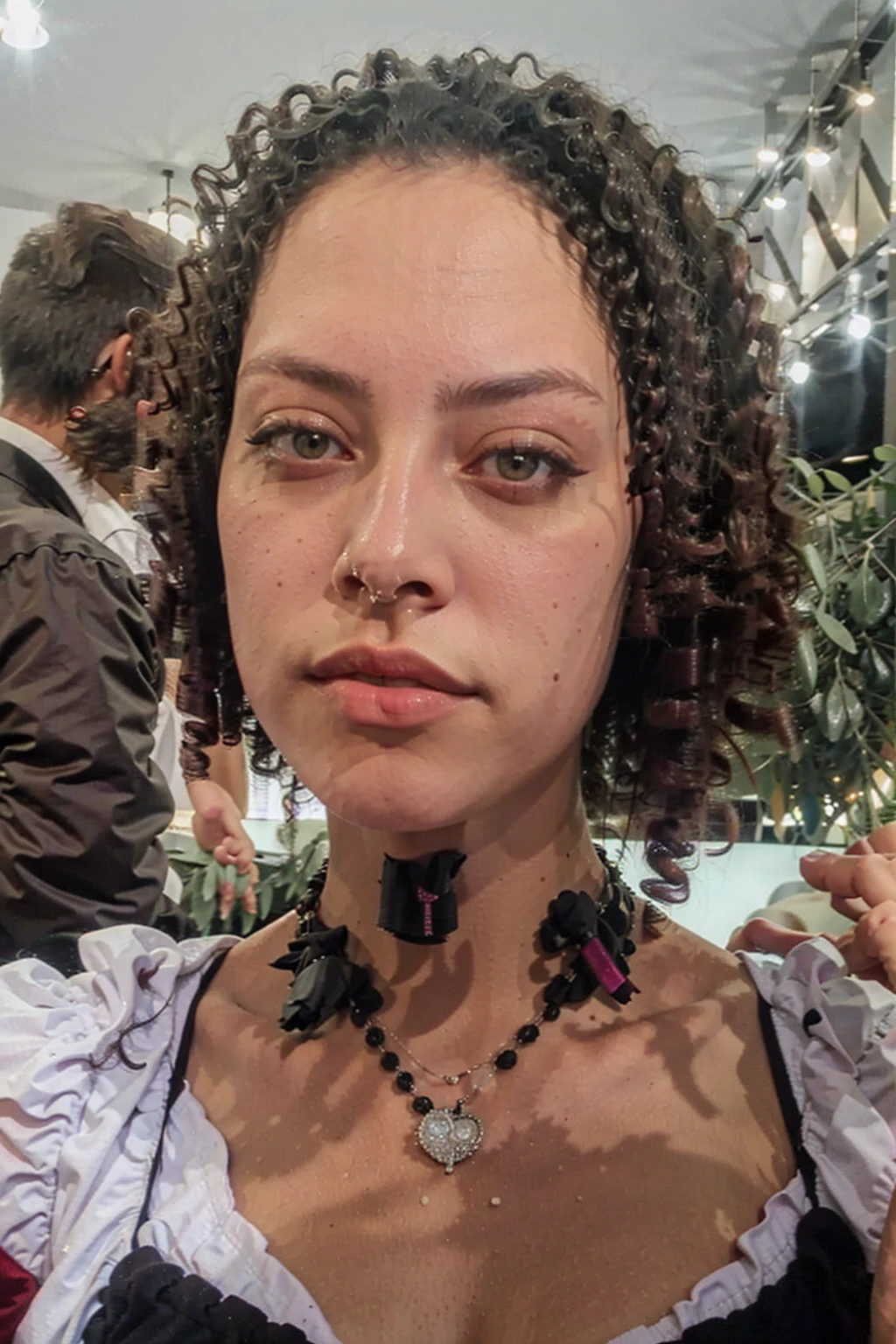 (obra de arte:1.4), (melhor qualidade:1.2),(fotorrealista:1.4), (extremamente complexo:1.2),(sharp focus), CRU, ultra super realistic, (high resolution), 8K HD, (primorosamente detalhado), (ultra color), (anatomia perfeita), melhor qualidade, ultra high definition, incrivelmente detalhado, maquiagem leve, brilho labial solo
