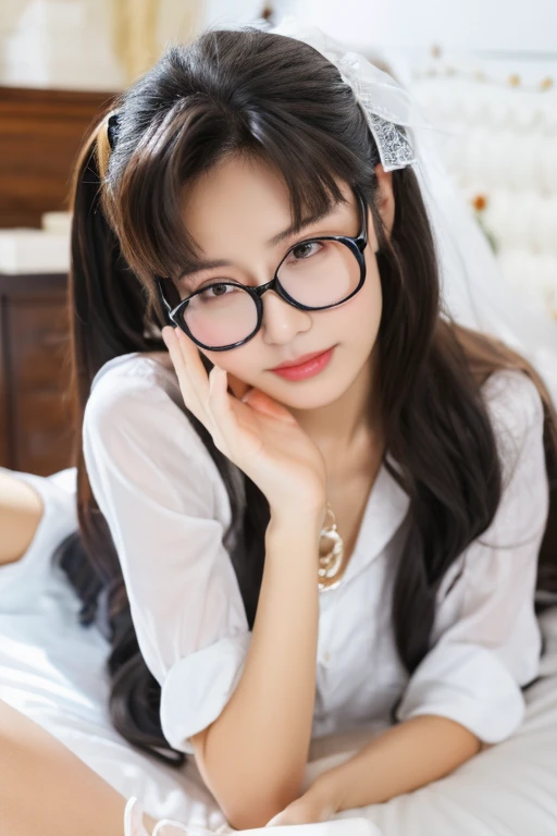highest quality、masterpiece、High sensitivity、High resolution、Slim Body、Glasses、Lying in the bedroom、Handcuff both hands、Sensual
