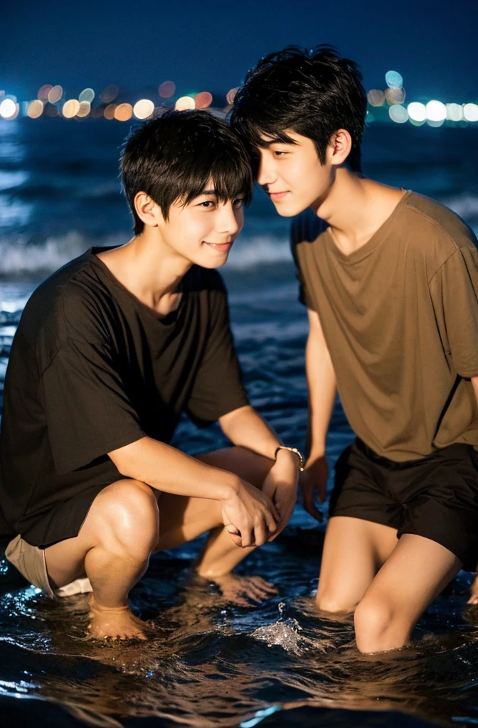 Beautiful boy、Handsome、18-year-old、Japan boys、Black Hair、night、coastal、Thin、Cute Boys、sit、、In the water、