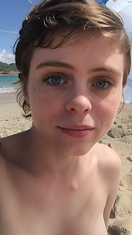  Sophia Lillis desnuda en la playa,cuerpo entero,tumbada en la arena,  vista de lado, taking a selfie, mojada, gotas de agua recorriendo la cara,pelo corto, pelo mojado, pecas ,pecho pecoso,pecho diminuto,tetas pecosas ,costillas visibles,delgada, flaca, vagina peluda , un hombre feo desnudo mojado