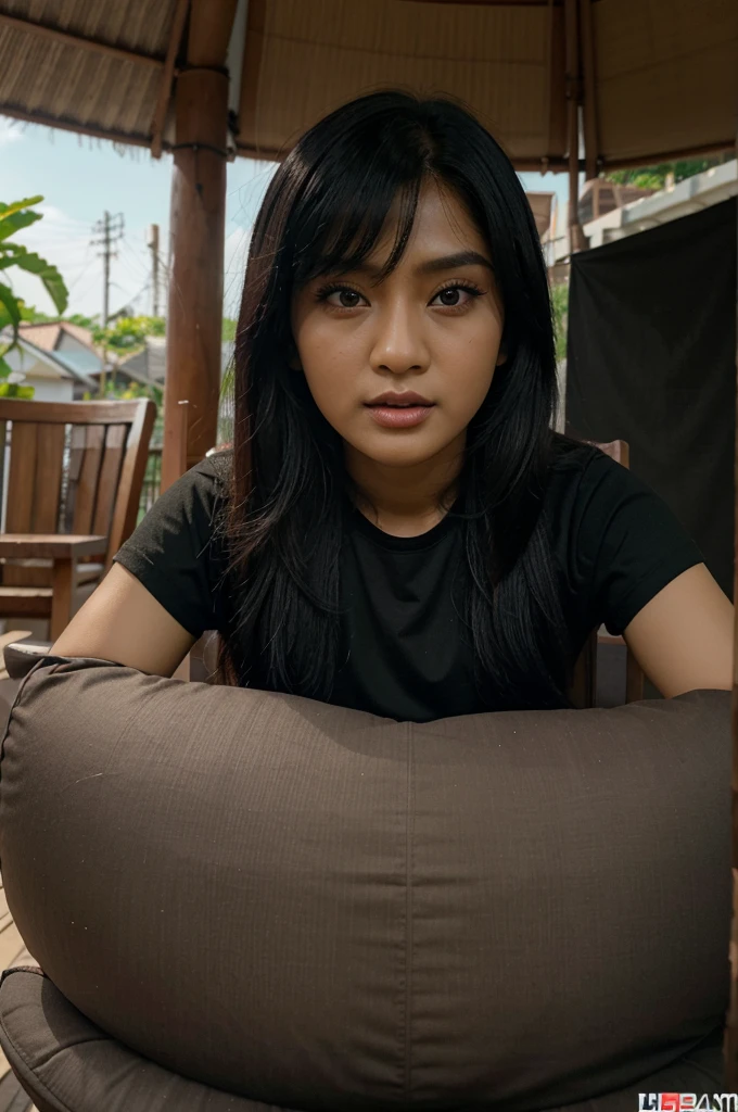 seorang laki laki mengahadap ke depan dan pakaian rapi ulang tahun berwarna hitam, sedang duduk di atas kursi di kelilingi balon dan dinding ada nama Chairul, HD Realistic