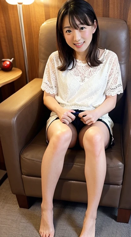 Dumarico.Sitting on a chair in a love hotel、White lace panties、Skirt lift、Feet left and right、
