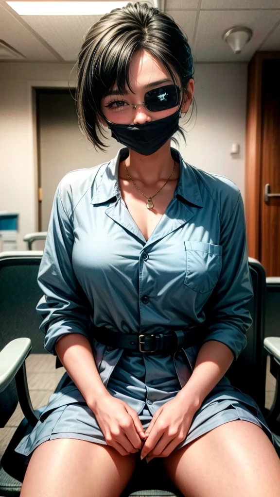 Girl with an eye patch、Hospital waiting room