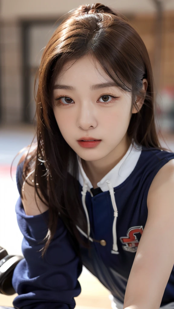 Highly detailed CG Unity 8K wallpapers,top Quority,Super detailed,tmasterpiece,realisticlying,photograph realistic,Very detailed cute girl,25 age old,musculature,Microabs,Round eyes,peeping at the viewer,Be red in the face,parted lip,Half-body shooting,
track suit , gym room,