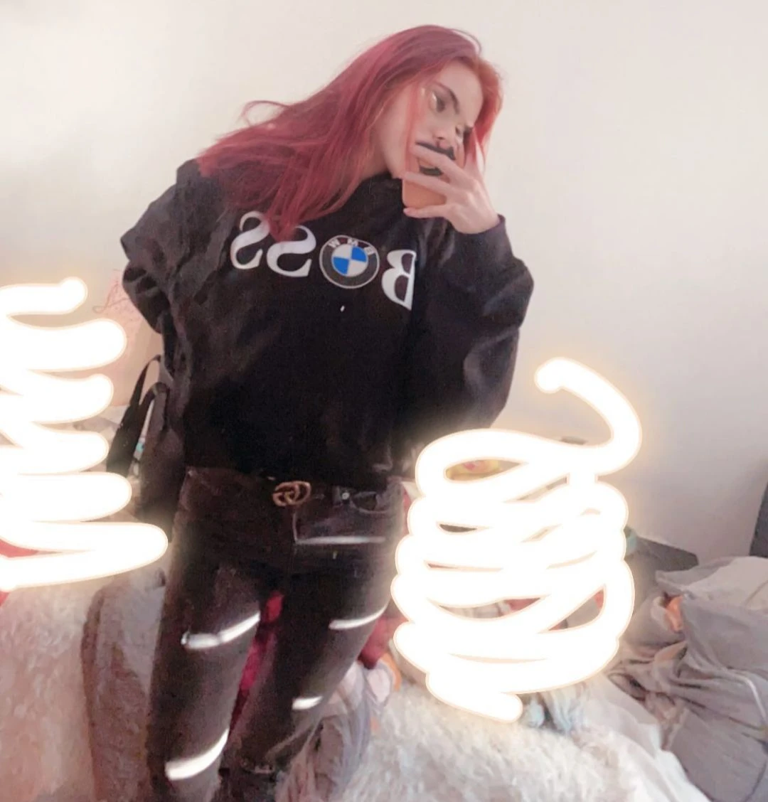 (((Masterpiece))), 25-year-old Caucasian French girl with shoulder-length messy red hair, adorned with crystal glow, blooming hair akin to . Certainly!