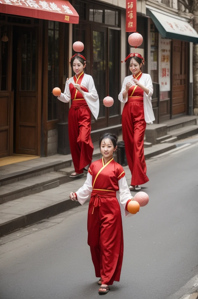 Chinese street jugglers，Dressed very simply，