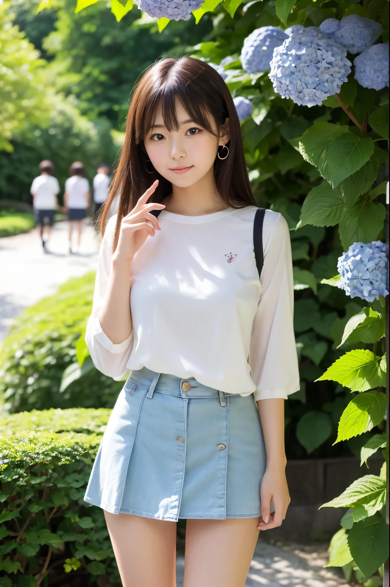 A 20-year-old girl wearing a miniskirt、In the hydrangea park。