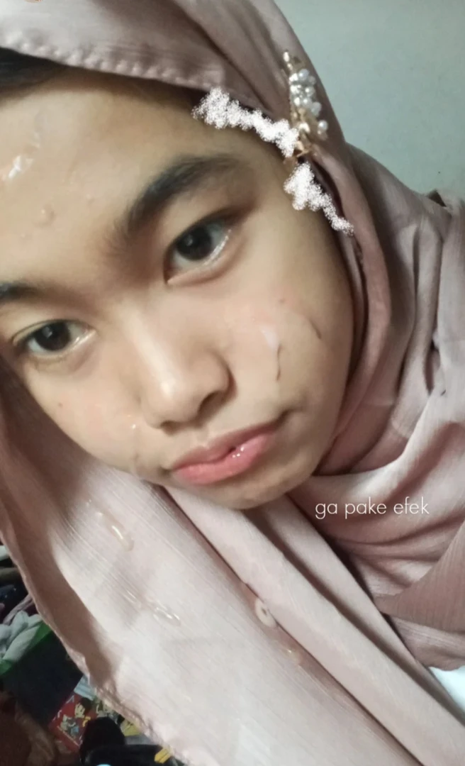 ((bukkake, cum, facial)), (masterpiece, best quality, high resolution), 1girl, solo, bukkake, cum, cum in mouth, cum in hijab, face covered in cum, cohf, women covered in cum, bukkake, cum, facial,
