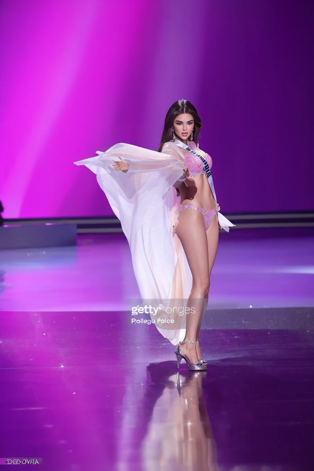 a model walks the runway during the Miss Universo 2013 show at the las mirage hotel on november 29, 2013 in las vegas, nevada, Miss Universo, Desfile de Victoria Secret, julia gorokhova, victoria's secret model, bella poarch, brazilian supermodel, rendering of beauty pageant, fake images, yulia nevskaya