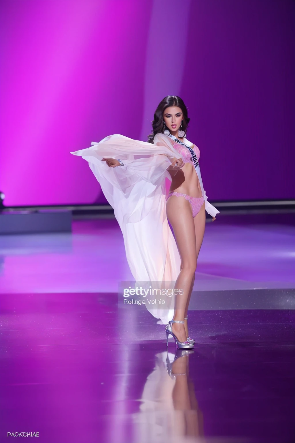 a model walks the runway during the Miss Universo 2013 show at the las mirage hotel on november 29, 2013 in las vegas, nevada, Miss Universo, Desfile de Victoria Secret, julia gorokhova, victoria's secret model, bella poarch, brazilian supermodel, rendering of beauty pageant, fake images, yulia nevskaya