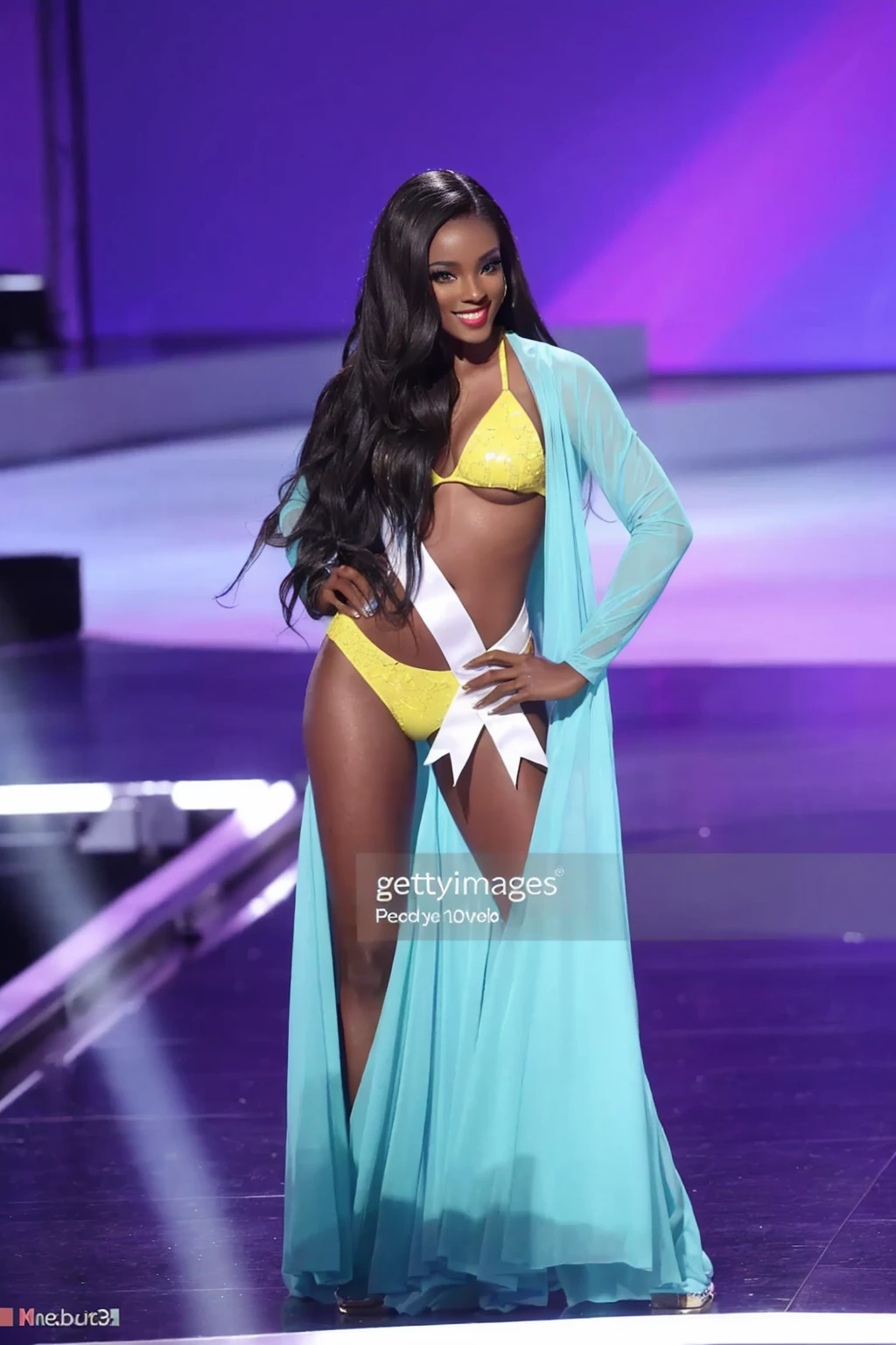 miss jamaica 2013 contestant, miss jamaica, walks the runway during the pageant&#39;s ballroom show on Nov. 22, Miss Universo, bikini model, swimsuit model, wears a bathing suit, Maria Borges, 2 4 year old female model, young swimsuit model, hermosa figura, Atuendo: bikini, en la pista, victoria's secret model, fotos oficiales