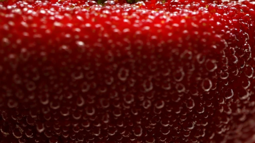Summer Dream,The faucet washes the fruit in the sink,Dreamy lighting,The scattered water drops float in the air and sparkle in the sun,HD,Details,Best quality